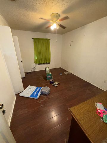 700 Live Oak Street, Wilmer, TX 75172