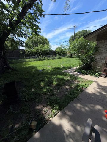 700 Live Oak Street, Wilmer, TX 75172