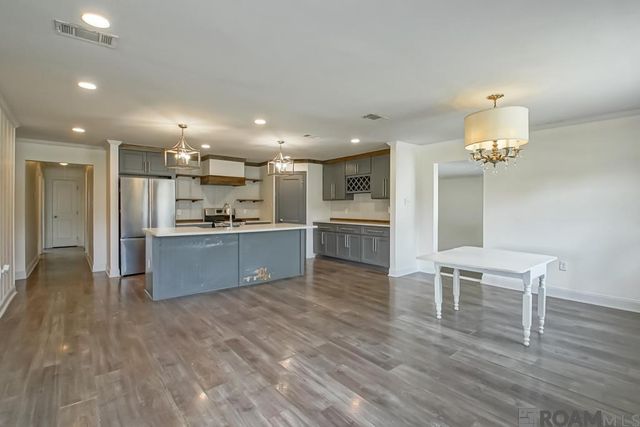40035 Cornerview Rd, Gonzales, LA 70737