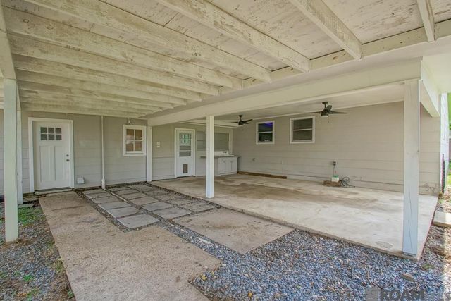 40035 Cornerview Rd, Gonzales, LA 70737