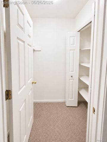 17014 Country Ridge Lane, Macomb Township, MI 48044