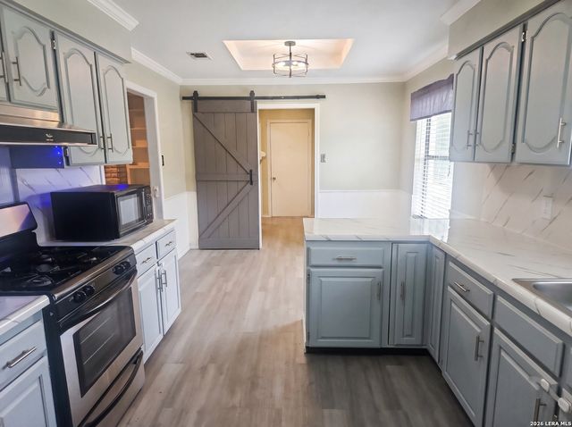 306 RANCHERO RD, Kerrville, TX 78028
