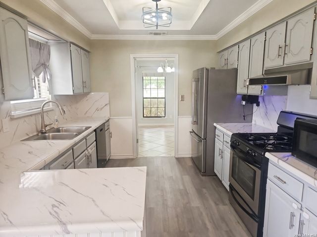 306 RANCHERO RD, Kerrville, TX 78028