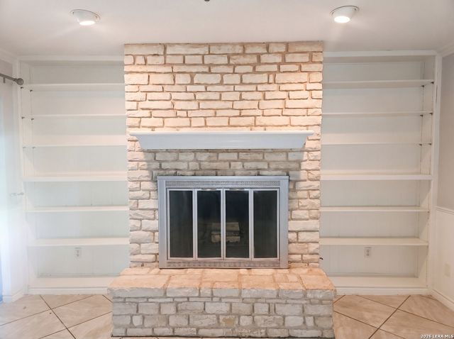 306 RANCHERO RD, Kerrville, TX 78028