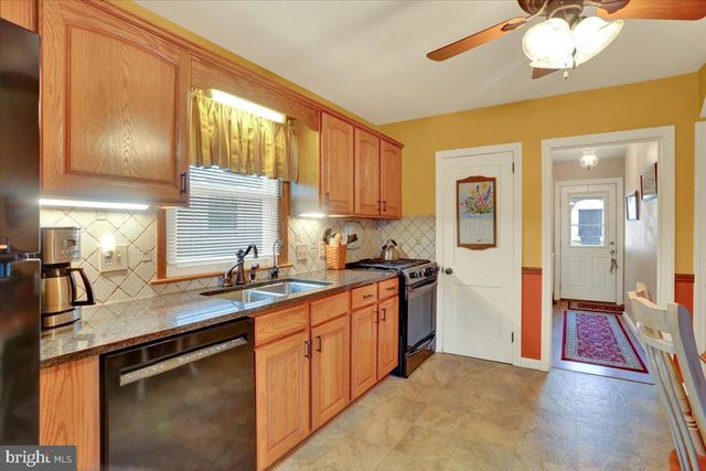 516 W 3RD ST, Birdsboro, PA 19508