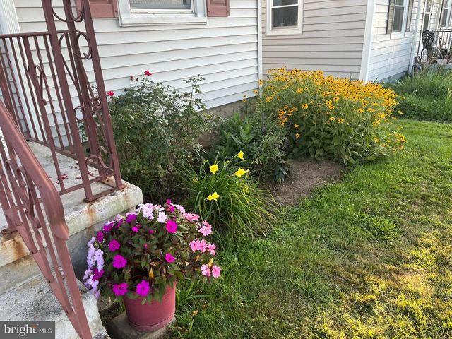 516 W 3RD ST, Birdsboro, PA 19508