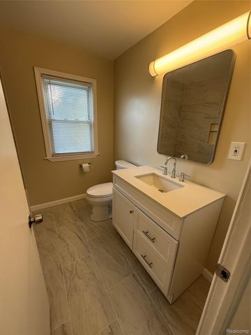 7535 REPUBLIC Avenue, Warren, MI 48091