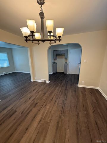 7535 REPUBLIC Avenue, Warren, MI 48091