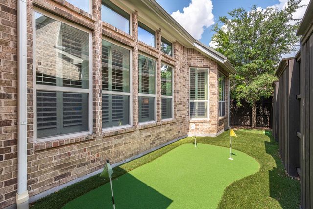 18265 Brighton Green, Dallas, TX 75252