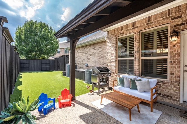 18265 Brighton Green, Dallas, TX 75252