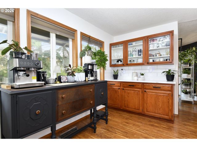 1067 Se DOGWOOD Ln, Gresham, OR 97080
