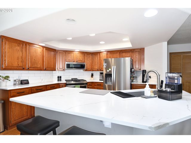 1067 Se DOGWOOD Ln, Gresham, OR 97080