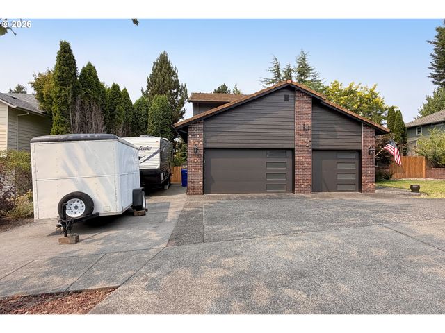 1067 Se DOGWOOD Ln, Gresham, OR 97080