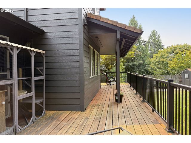 1067 Se DOGWOOD Ln, Gresham, OR 97080