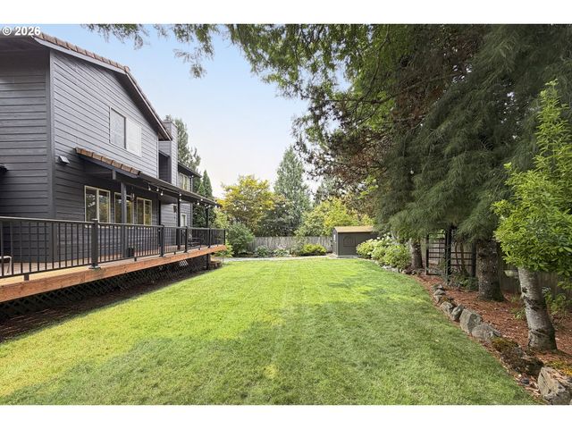 1067 Se DOGWOOD Ln, Gresham, OR 97080