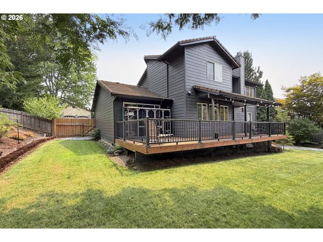 1067 Se DOGWOOD Ln, Gresham, OR 97080