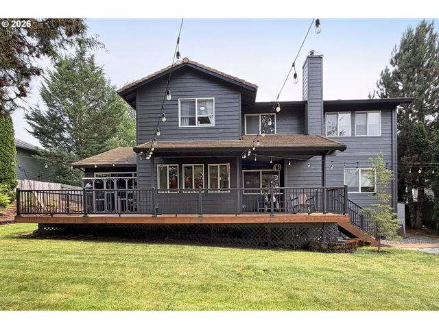 1067 Se DOGWOOD Ln, Gresham, OR 97080