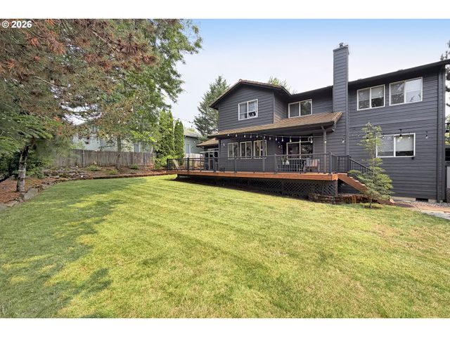 1067 Se DOGWOOD Ln, Gresham, OR 97080