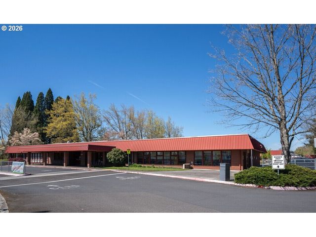 1067 Se DOGWOOD Ln, Gresham, OR 97080