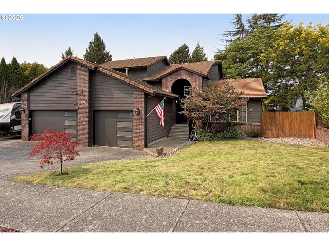 1067 Se DOGWOOD Ln, Gresham, OR 97080