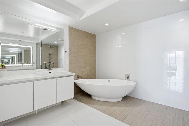 330 Sunny Isles Blvd 5-708, Sunny Isles Beach, FL 33160