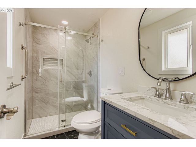 13541 Sw 63RD Pl, Portland, OR 97219