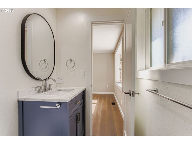 13541 Sw 63RD Pl, Portland, OR 97219