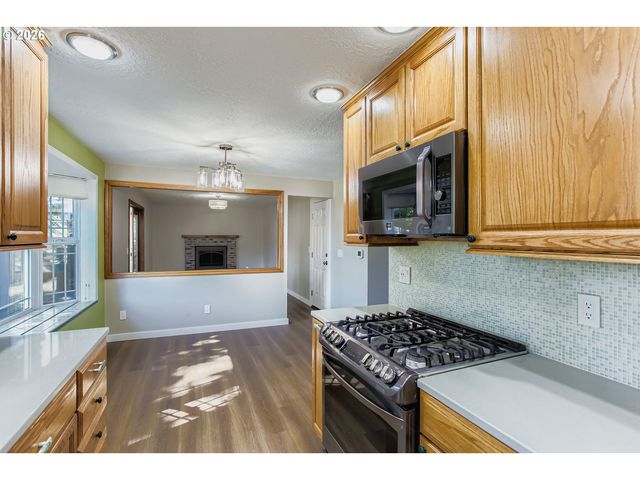 13541 Sw 63RD Pl, Portland, OR 97219