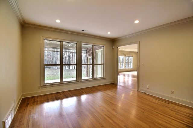 580 HICKORY LAKE RD, Eads, TN 38028