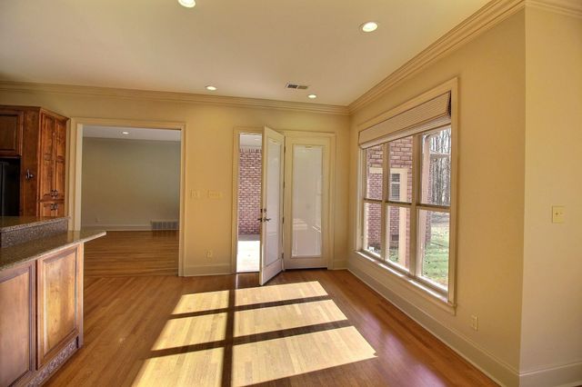 580 HICKORY LAKE RD, Eads, TN 38028