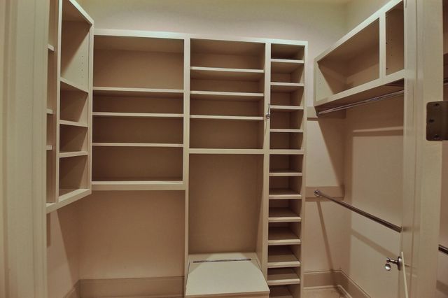 580 HICKORY LAKE RD, Eads, TN 38028