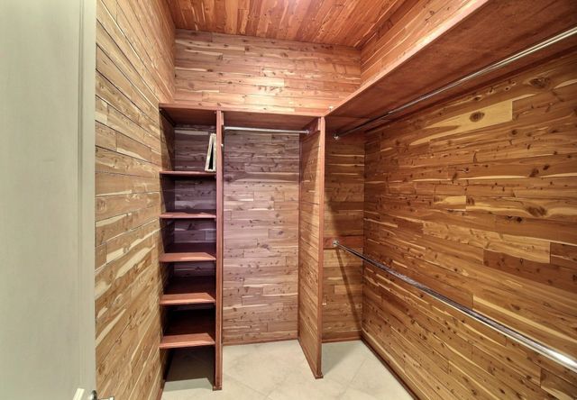 580 HICKORY LAKE RD, Eads, TN 38028