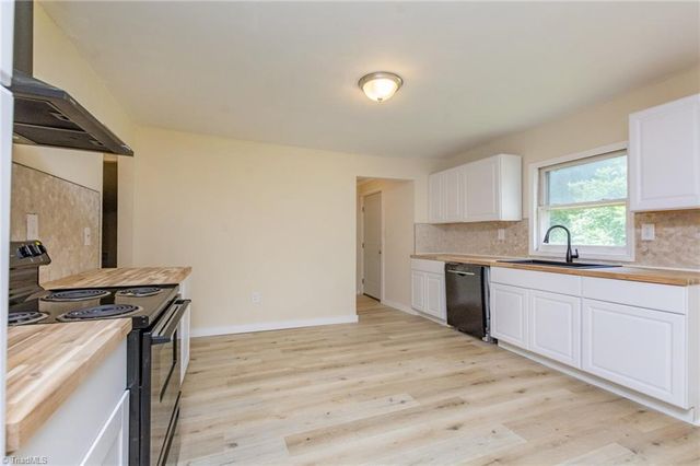304 Phillips Street, Thomasville, NC 27360