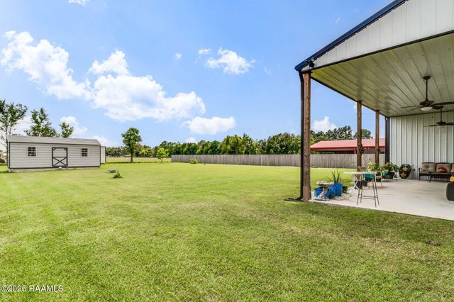1834 E Bridge Street, Breaux Bridge, LA 70517