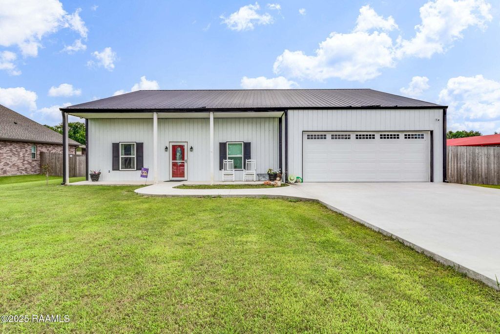 1834 E Bridge Street, Breaux Bridge, LA 70517