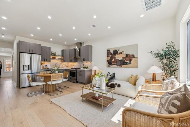 736 Lisbon Street, San Francisco, CA 94112