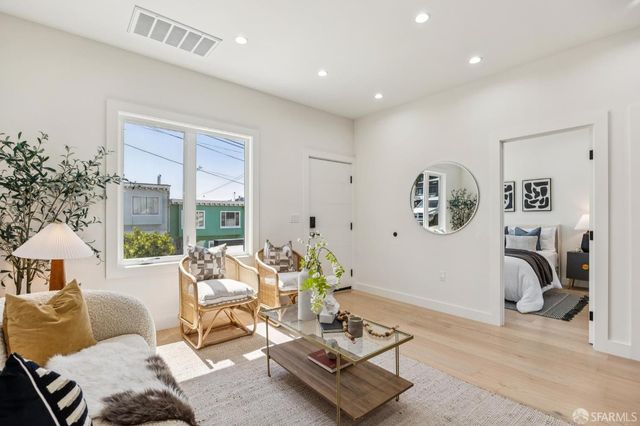 736 Lisbon Street, San Francisco, CA 94112