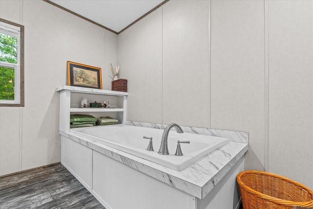 19646 King George, Livingston, LA 70754