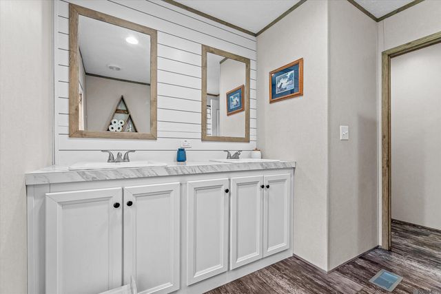 19646 King George, Livingston, LA 70754