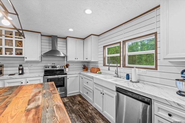 19646 King George, Livingston, LA 70754