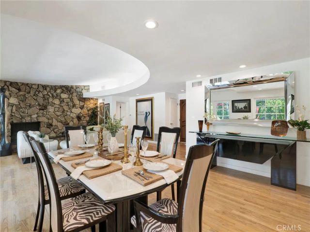 19143 Marilla, Northridge, CA 91324