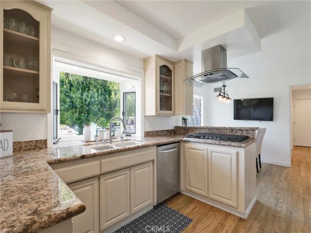 19143 Marilla, Northridge, CA 91324