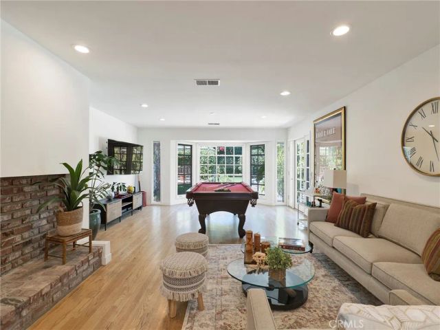 19143 Marilla, Northridge, CA 91324