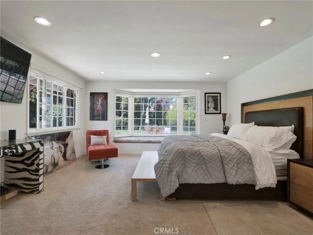 19143 Marilla, Northridge, CA 91324