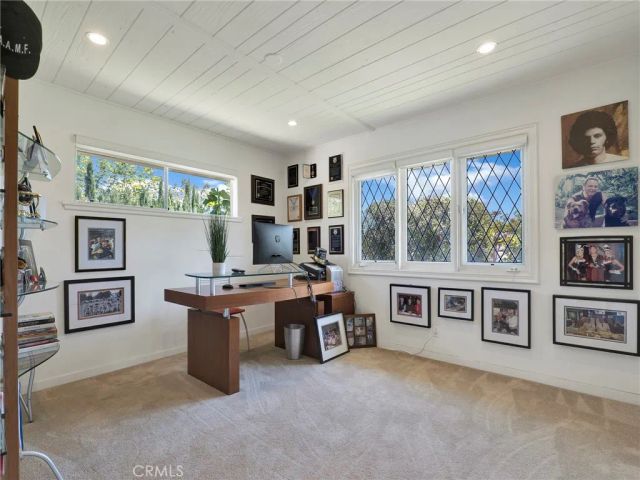19143 Marilla, Northridge, CA 91324