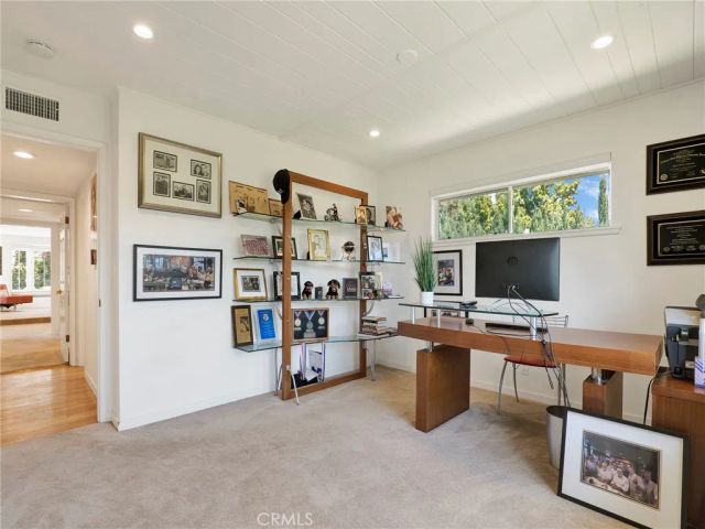 19143 Marilla, Northridge, CA 91324