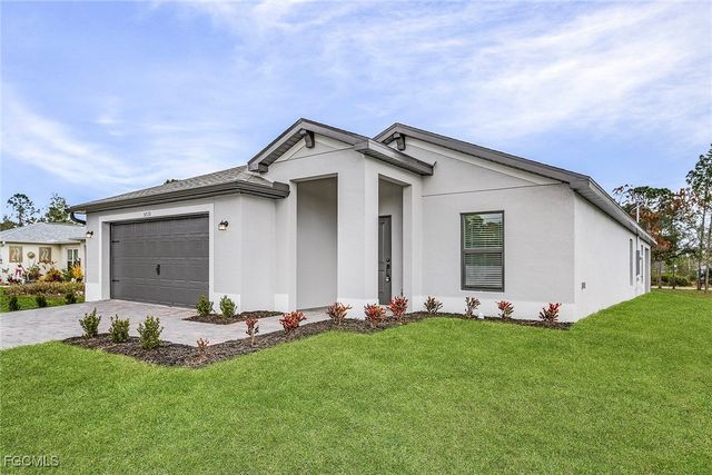 827 Rue Labeau CIR, Fort Myers, FL 33913