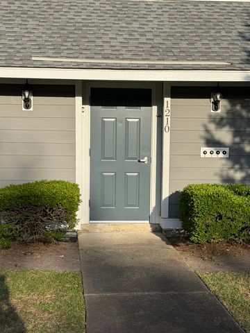 1210 Benna Dr Apt B, Myrtle Beach, SC 29577