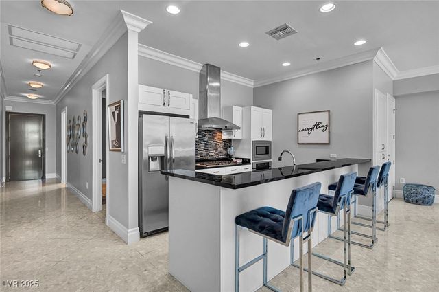 4525 Dean Martin Drive 306, Las Vegas, NV 89103