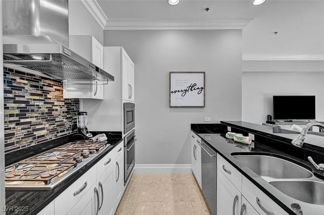 4525 Dean Martin Drive 306, Las Vegas, NV 89103